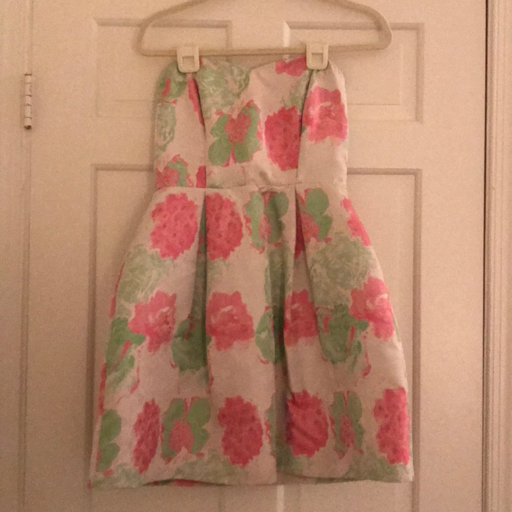 Strapless A-line dress